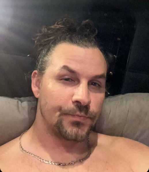 Facetune_18-02-2024-16-20-18.jpeg